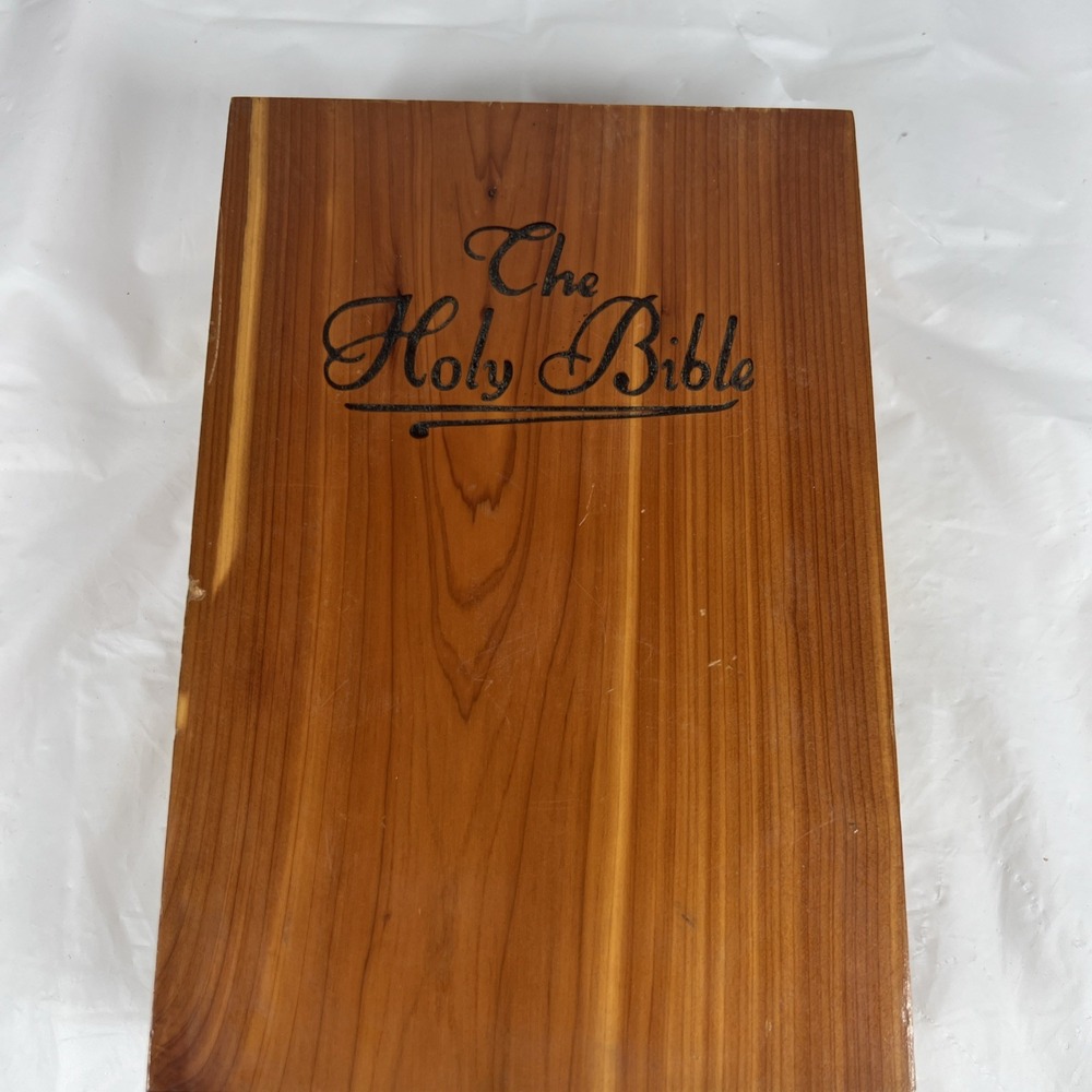 Holy Bible‎ Memorial Edition in Wooden Cedar Box Gift